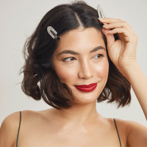 Metal Rhinestone Creaseless Clips 2pc Set- Hematite