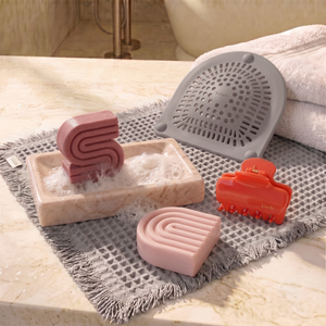 Summer Welcome Kit with Shampoo & Conditioner Bars